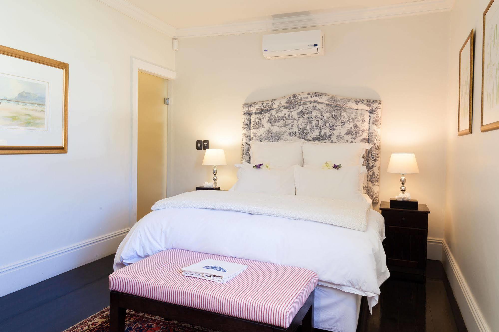 โอแบรฌ์ ดาเนียลลา Hotel ฟรันเชิค ภายนอก รูปภาพ